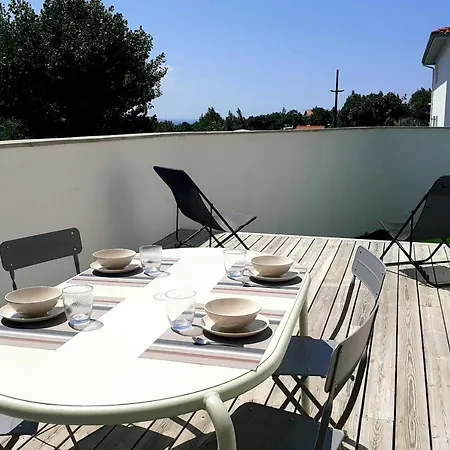 Apartman Harcet - Welkeys *